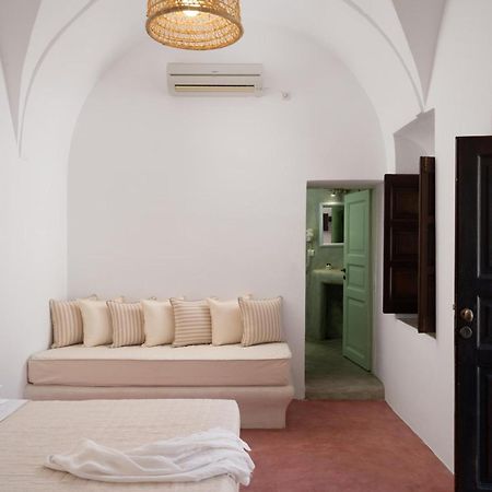 Madame Kalitsi Cozy Suites Fira  Ngoại thất bức ảnh